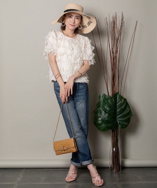 MHBG TOKYO(エムエイチビージートーキョー)の「フリンジジャガード ショートブラウス(シャツ/ブラウス・レディース・ベージュ/ブラック・FREE)」の9枚目の写真