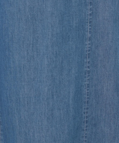 mysty woman(ミスティウーマン)の「ナローデニムキャミワンピース 128560(ワンピース・レディース・ブルー/ブラック・FREE)」の4枚目の写真