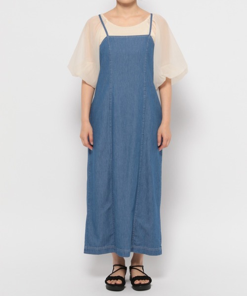 mysty woman(ミスティウーマン)の「ナローデニムキャミワンピース 128560(ワンピース・レディース・ブルー/ブラック・FREE)」の12枚目の写真
