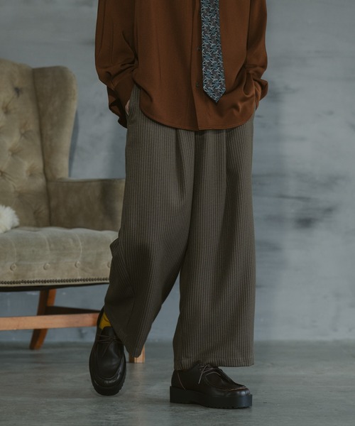 CASPER JOHN(キャスパージョン)の「Gun club check ankle slacks/ガンクラブチェックアンクルスラックス(スラックス・メンズ・ブルー/ベージュ/ブラウン・X-SMALL/SMALL/MEDIUM/LARGE)」の2枚目の写真