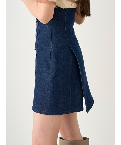 SNIDEL（スナイデル）の「サイドボタンデニムスカショーパン（デニムパンツ・レディース・ブルー/インディゴブルー・1/2/0）」の11枚目の写真