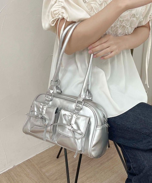 apres jour clair(アプレジュールクレア)の「【apres jour clair×ARIAZ】ポケットリボンショルダーバッグ(ハンドバッグ・レディース・シルバー/レッド/ブラック・FREE)」の3枚目の写真