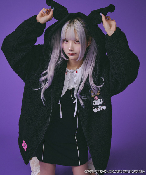 美品 希少コラボ GALFY × クロミ ジップアップパーカー ホワイト XL 美品 希少コラボ GALFY × クロミ ジップアップパーカー ホワイト XL