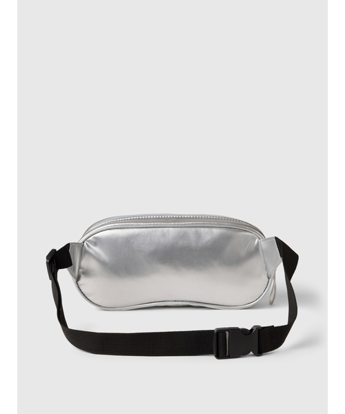 GAP(ギャップ)の「ゲーマー ウエストポーチ (キッズ)(ボディバッグ/ウエストポーチ・キッズ・シルバー・ONE SIZE)」の4枚目の写真