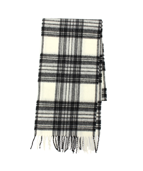 BEAMS BOY(ビームスボーイ)の「HIGHLAND TWEEDS / タータン スカーフ 15(マフラー・レディース・ホワイト/グレー/レッド/オレンジ/サックスブルー/ネイビー・ONE SIZE)」の2枚目の写真