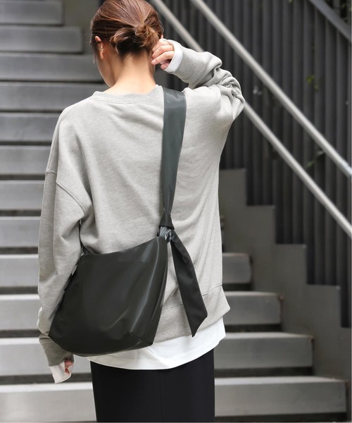 JOURNAL STANDARD relume(ジャーナルスタンダード レリューム)の「《追加/2枚セット》3WAY Tシャツレイヤードスウェット(スウェット・レディース・ネイビー/チャコールグレー・FREE)」の22枚目の写真