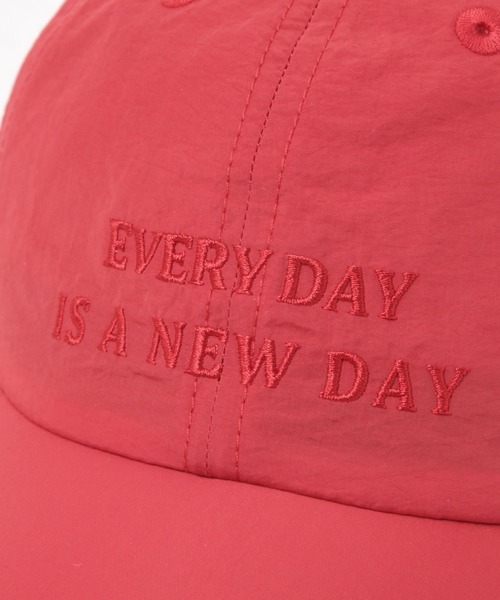 studio CLIP(スタディオクリップ)の「《days》【紫外線防止/抗菌防臭】ロゴキャップ(キャップ・レディース・ホワイト/ネイビー/ピンク/オレンジ・FREE)」の21枚目の写真