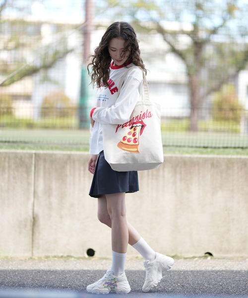 【新品未使用】 Cinda B テニストートバッグ　【日本未入荷】 新品未使用】 Cinda B テニストートバッグ 【日本未入荷】
