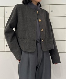 ゴールドボタンノーカラージャケット