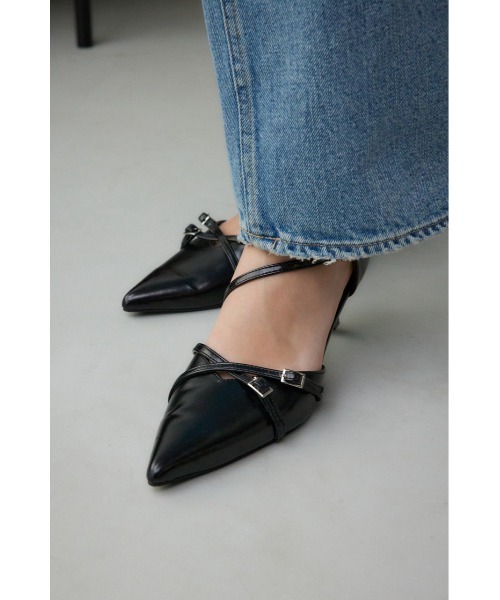 AZUL by moussy（アズールバイマウジー）の「ダブルクロスポインテッドパンプス（パンプス・レディース・ブラック/レッド/シルバー・SMALL/MEDIUM/LARGE）」の4枚目の写真