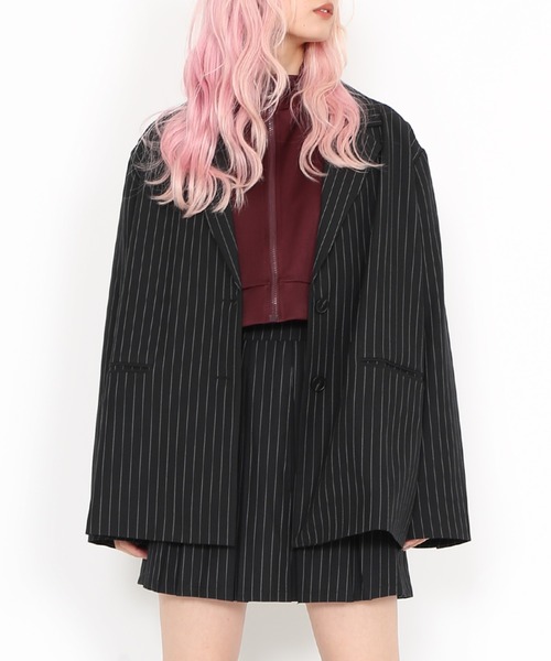 PUNYUS（プニュズ）の「ピンストライプオーバージャケット（テーラードジャケット・レディース・グレー系その他/ブラック系その他・1/2/3/4）」の6枚目の写真