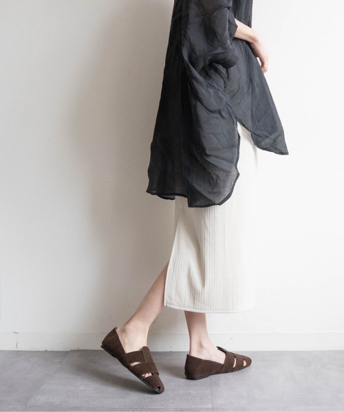 Fabby fabby(ファビィーファビィー)の「ベルトカッターシューズ(パンプス・レディース・シルバー/ブラック/キャメル/ブラック系その他/ブラウン系その他/オフホワイト/ベージュ・SMALL/MEDIUM/LARGE)」の14枚目の写真