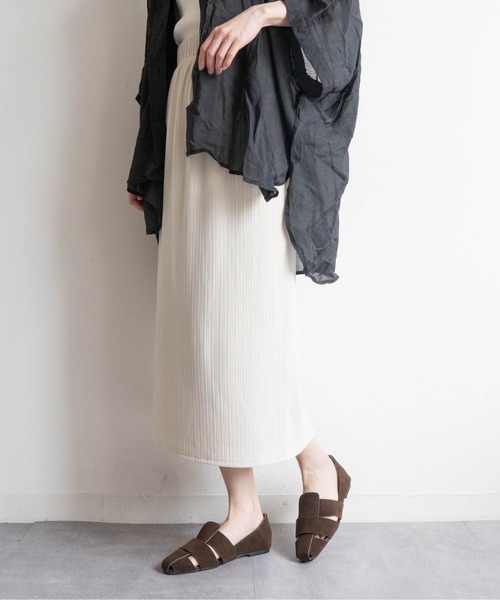 Fabby fabby(ファビィーファビィー)の「ベルトカッターシューズ(パンプス・レディース・シルバー/ブラック/キャメル/ブラック系その他/ブラウン系その他/オフホワイト/ベージュ・SMALL/MEDIUM/LARGE)」の16枚目の写真