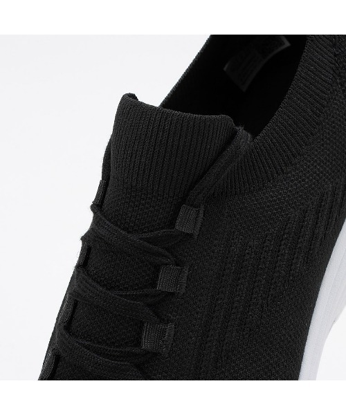 Reebok(リーボック)の「デイリーフィット DMX 3 スリッポン / DAILYFIT DMX 3 SLIP ON(スニーカー・レディース・ブラック×ホワイト/ライトグレー/オフホワイト/ブラック・24.5cm/23.5cm/23.0cm/26.0cm/25.0cm/24.0cm/22.5cm/25.5cm)」の9枚目の写真