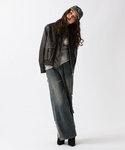 FOREVER 21(フォーエバー トゥエンティーワン)の「【2025SS】ヴィンテージライクフェイクレザーブルゾン(ブルゾン・レディース・ブラウン/ブラック・FREE)」の4枚目の写真