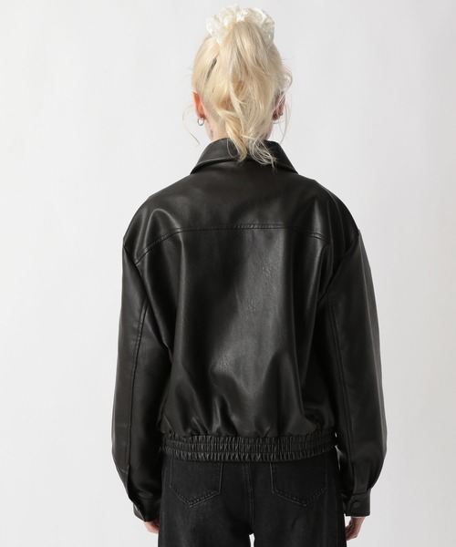 FOREVER 21(フォーエバー トゥエンティーワン)の「【2025SS】ヴィンテージライクフェイクレザーブルゾン(ブルゾン・レディース・ブラウン/ブラック・FREE)」の17枚目の写真