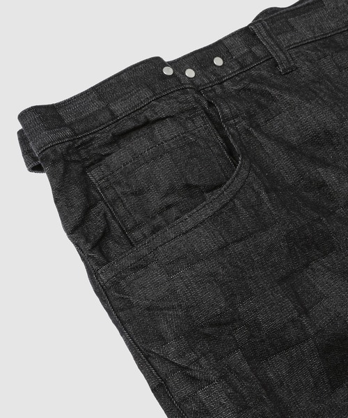 ANREALAGE(アンリアレイジ)の「WRAP AZ DENIM WIDE PANTS(デニムパンツ・メンズ・ブラック・46/38/48)」の6枚目の写真