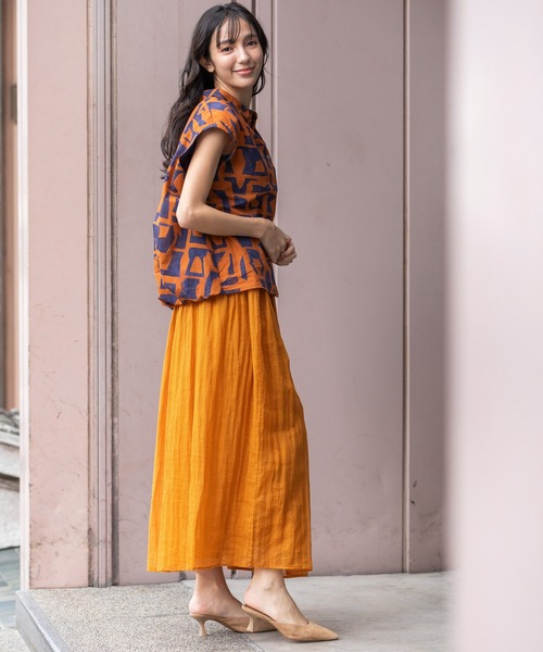 Munich(ミューニック)の「【DEVEAUX】コットンプリントバルーンシャツ(シャツ/ブラウス・レディース・ブラック/ブラウン/ブルー・FREE)」の4枚目の写真