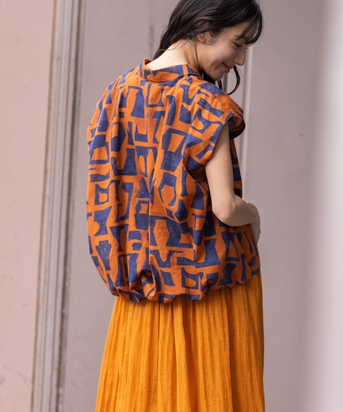 Munich(ミューニック)の「【DEVEAUX】コットンプリントバルーンシャツ(シャツ/ブラウス・レディース・ブラック/ブラウン/ブルー・FREE)」の6枚目の写真