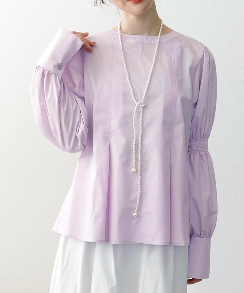 Three Four Time(スリーフォータイム)の「ギャザースリーブブラウス(シャツ/ブラウス・レディース・オフホワイト/ピンク・FREE)」の1枚目の写真