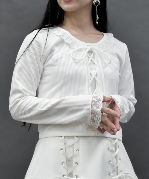 axes femme POETIQUE（アクシーズファムポエティック）の「レースアップカットプル（Tシャツ/カットソー・レディース・ホワイト/ブラック/ワイン・MEDIUM）」の7枚目の写真