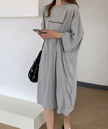 Asterellivi（アステレリビ）の「五分袖バックプリントワンピースTシャツ（ワンピース）」