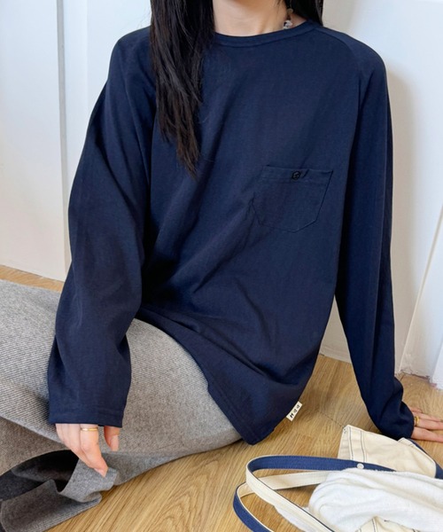 aimoha(アイモハ)の「ポケットデザインロングスリーブTシャツ(Tシャツ/カットソー・レディース・ブラック/バーガンディー/ホワイト/ネイビー/ダークグレー・FREE)」の21枚目の写真