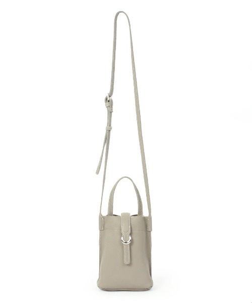 Beau're(ヴュレ)の「【BEAURE/ビュレ】カウレザー ベルト デザイン ワンマイル BAG(ショルダーバッグ・レディース・グレー/ブラック/オリーブ/イエロー・FREE)」の20枚目の写真