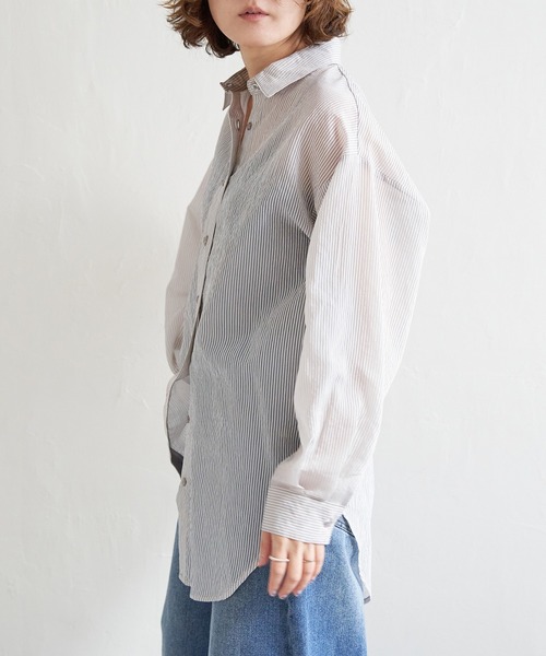 notch.(ノッチ)の「シアーストライプシャツ(シャツ/ブラウス・レディース・オフホワイト/グレー/イエロー系・M)」の11枚目の写真