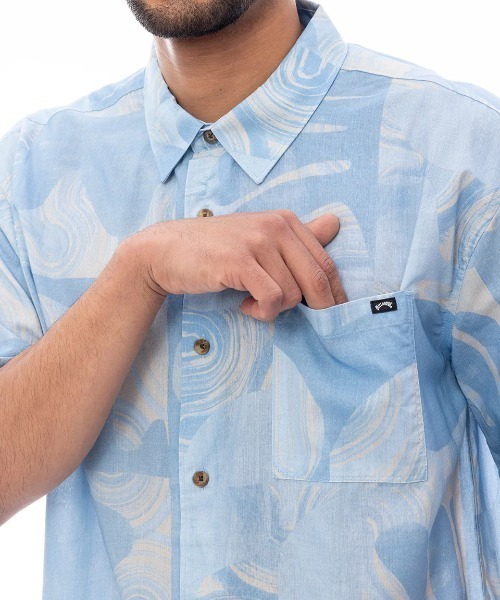 BILLABONG（ビラボン）の「BILLABONG メンズ ELEMENTS WOVEN SHIRT SS 半袖シャツ 【2025年春夏モデル】ビラボン総柄半袖シャツ（シャツ/ブラウス・メンズ・ブルー系その他・X-LARGE/LARGE/MEDIUM）」の4枚目の写真