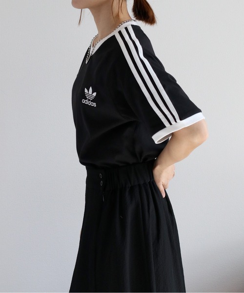 adidas（アディダス）の「【adidas】アディカラークラシック スリーストライプスTシャツ（Tシャツ/カットソー・レディース・ホワイト/ブラック・M）」の15枚目の写真