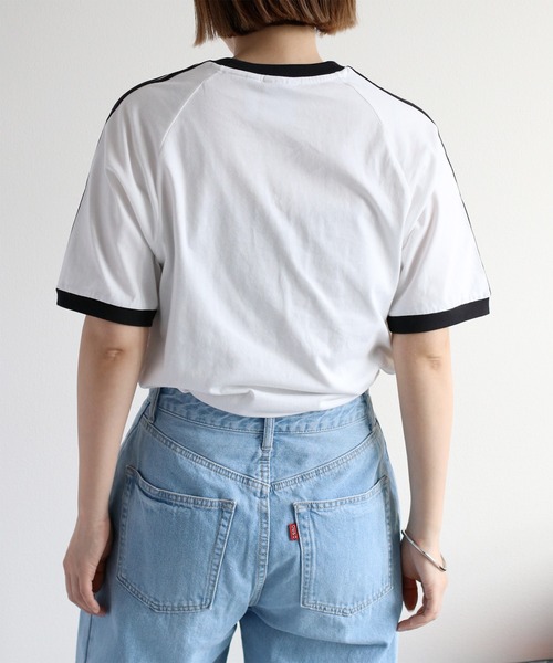 adidas（アディダス）の「【adidas】アディカラークラシック スリーストライプスTシャツ（Tシャツ/カットソー・レディース・ホワイト/ブラック・M）」の3枚目の写真