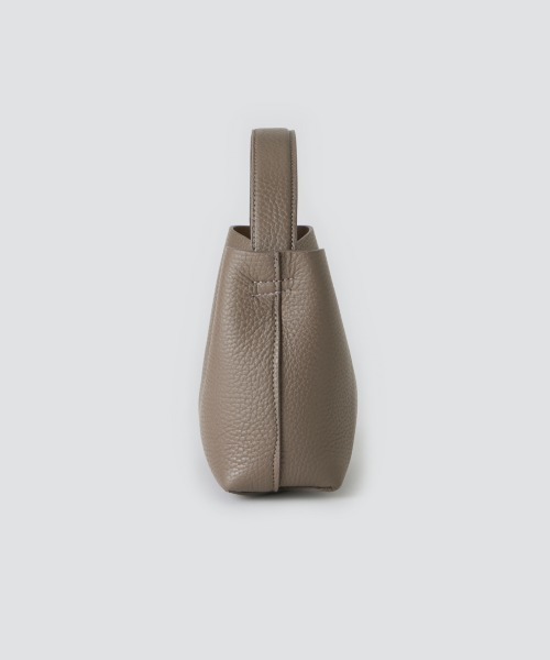 PELLICO（ペリーコ）の「ANELLI TURNLOCK バッグ TAUPE