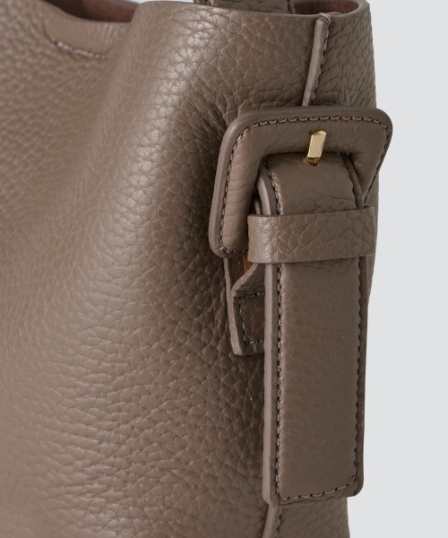 PELLICO（ペリーコ）の「ANELLI TURNLOCK バッグ TAUPE