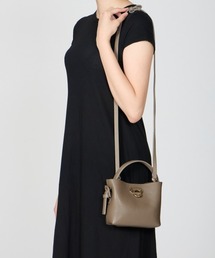 PELLICO（ペリーコ）の「ANELLI TURNLOCK バッグ TAUPE（ショルダー 