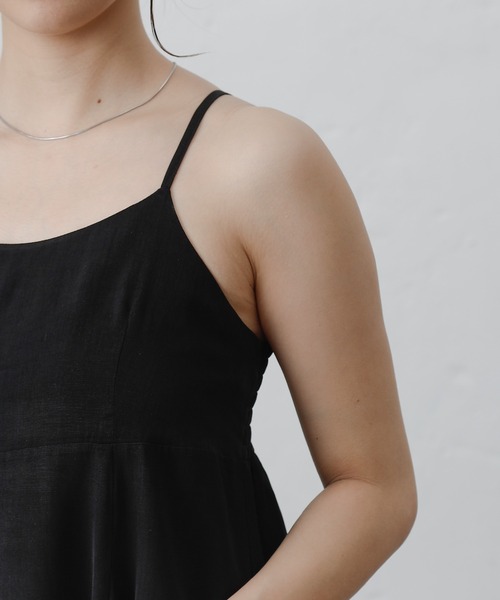 COLONY 2139（コロニートゥーワンスリーナイン）の「ドレープブロードフレアキャミワンピース（ワンピース・レディース・ブラック・FREE）」の4枚目の写真