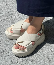 HUNTER（ハンター）の「【HUNTER】 U CITY REBEL WEBBING CROSS-OVER SANDAL シティレーベルウェビィングクロスオーバーサンダル（サンダル）」
