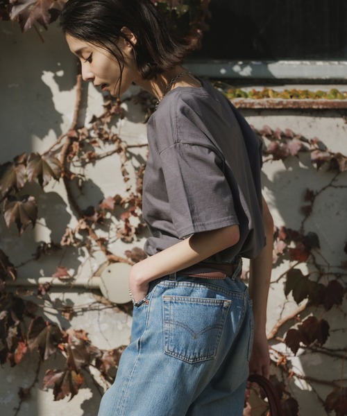 GILDAN(ギルダン)の「GILDAN/ギルダン 5.3oz プレミアムコットン 半袖無地Tシャツ 2026年春夏(Tシャツ/カットソー・メンズ・ネイビー/ダークグレー/オレンジ/イエロー/オレンジ系1/チャコール/ロイヤルブルー/サンドグレー/モスグリーン/ライトグリーン/レッド/ライトグレー/ホワイト/アーミー/ブラック/ライトブルー/ライトブラウン・M/S/XL/L)」の6枚目の写真