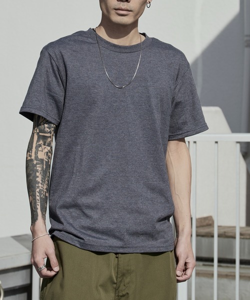 GILDAN(ギルダン)の「GILDAN/ギルダン 5.3oz プレミアムコットン 半袖無地Tシャツ 2026年春夏(Tシャツ/カットソー・メンズ・ネイビー/ダークグレー/オレンジ/イエロー/オレンジ系1/チャコール/ロイヤルブルー/サンドグレー/モスグリーン/ライトグリーン/レッド/ライトグレー/ホワイト/アーミー/ブラック/ライトブルー/ライトブラウン・M/S/XL/L)」の4枚目の写真