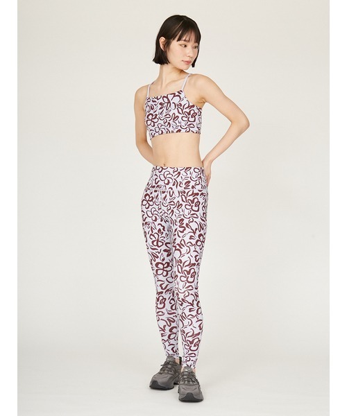 emmi（エミ）の「プルメリアアートレギンス（レギンス/スパッツ・レディース・ネイビー/ホワイト/ライトブルー・0/1）」の4枚目の写真