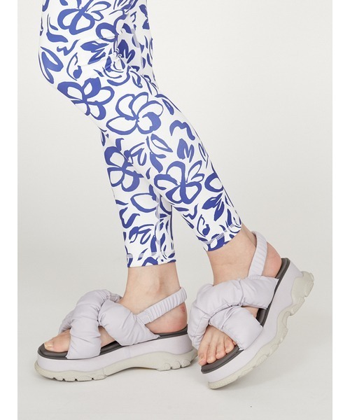 emmi（エミ）の「プルメリアアートレギンス（レギンス/スパッツ・レディース・ネイビー/ホワイト/ライトブルー・0/1）」の21枚目の写真