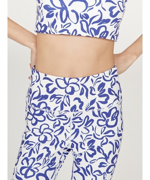 emmi（エミ）の「プルメリアアートレギンス（レギンス/スパッツ・レディース・ネイビー/ホワイト/ライトブルー・0/1）」の22枚目の写真