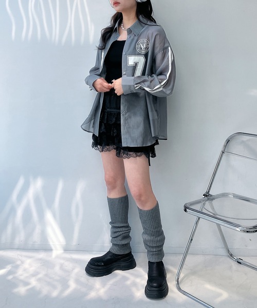 AS KNOW AS plus（アズノゥアズプラス）の「●ナンバープリント 袖ラインシアービッグサイズシャツ（シャツ/ブラウス・レディース・オフホワイト/チャコールグレー/グリーン・FREE）」の21枚目の写真