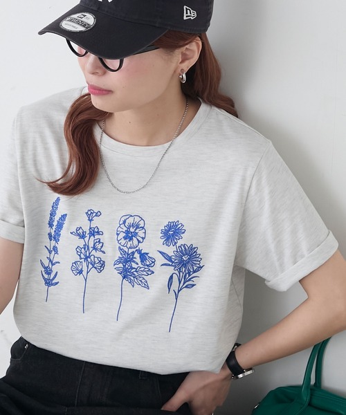 フラワー刺繍T（Tシャツ/カットソー）｜BONLECILL（ボンルシール