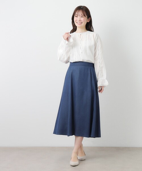 LAURA ASHLEY(ローラアシュレイ)の「【脇ファスナーあり/ウエストゴム】セルロース デニムスカート(スカート・レディース・ネイビー/ライトブルー・38/40)」の9枚目の写真