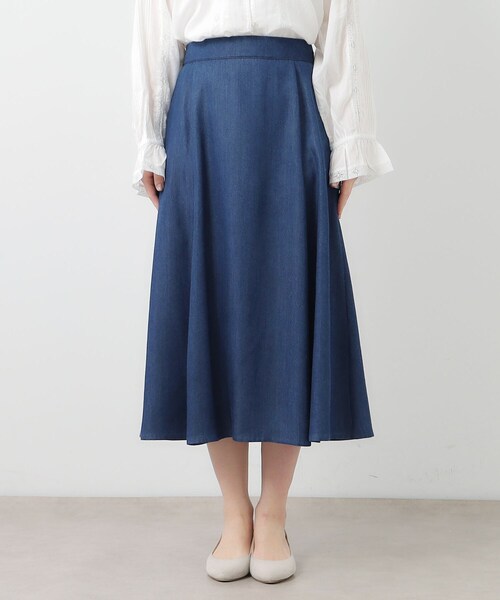 LAURA ASHLEY(ローラアシュレイ)の「【脇ファスナーあり/ウエストゴム】セルロース デニムスカート(スカート・レディース・ネイビー/ライトブルー・38/40)」の11枚目の写真