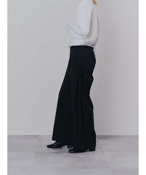 DOLLUPOOPS（ドールアップウップス）の「サイドプリーツ配色ステッチパンツ（スラックス・レディース・ワインレッド/ブラウン/ブラック・38）」の15枚目の写真