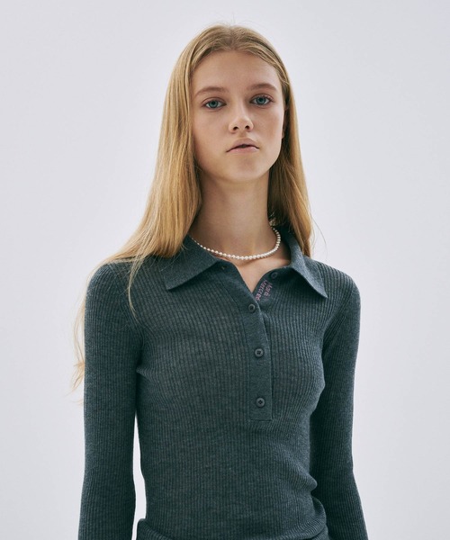 Mardi Mercredi(マルディメクルディ)の「RIBBED KNIT SLIMFIT TOP / リブニット スリム フィット トップ(ニット/セーター・レディース・ライトブルー/ピンク/チャコール/ネイビー・FREE)」の10枚目の写真