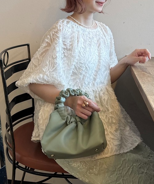 INTER FACTORY（インターファクトリー）の「ちょこび - ペプラムジャガードブラウス made in INTER FACTORY（シャツ/ブラウス・レディース・オレンジ/アイボリー・FREE）」の5枚目の写真