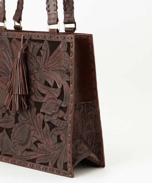 CARVING TRIBES(カービングトライブス)の「Cutwork toteBAG(トートバッグ・レディース・ブラック/ブラウン系その他・FREE)」の4枚目の写真